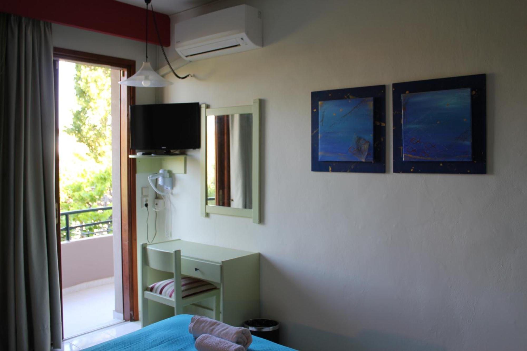 John Mary Aparthotel ฟาลิรากี ห้อง รูปภาพ